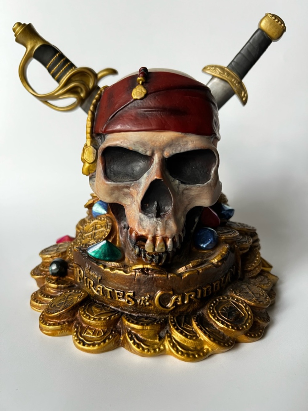 Pirates Of The Caribbean Coin Bank Skull Dagger Sword Jewels Gold Disney Store